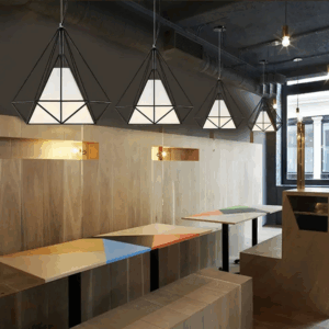 Plafonnier diamant suspendu en métal