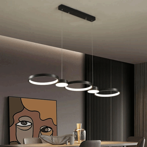 Plafonnier suspendu en forme d'anneaux hju 2025 06 05T150546.332