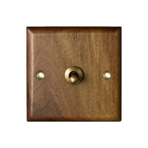 Interrupteur design en bois avec interrupteur doré, de forme carré