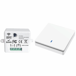 Interrupteur sans fil mural intelligent en plastique avec mini relais sur fond blanc