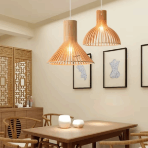 Grande suspension cage d'escalier en bois flotté