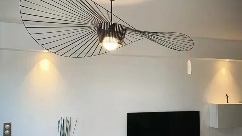 Comment choisir le plafonnier Vertigo parfait pour illuminer et sublimer votre intérieur Non classifié(e) Votre texte de paragraphe 31